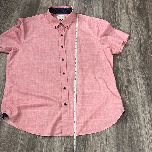 CONSTRUCT Men’s XL Coral Chambray Button-Down - Picture 9 of 9